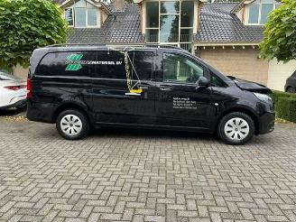 damaged commercial vehicles Mercedes Vito 114 CDI Lang L2 AUTOMAAT NAVI CAMERA 2023/6