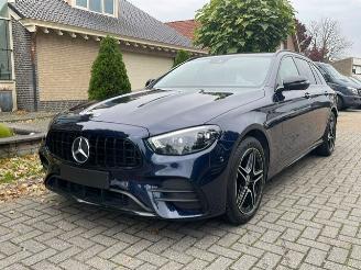 Voiture accidenté Mercedes E-klasse 300 de AMG LINE NIGHT NAVI CAMERA WIDESCREEN 2020/11