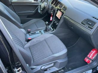 Volkswagen Golf 1.0 TSI Comfortline PANO NAVI CAMERA picture 12