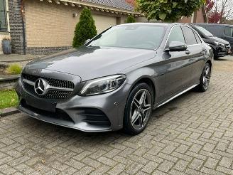 Voiture accidenté Mercedes C-klasse 300 e AMG LINE COMAND CAMERA LED PDC 2020/9