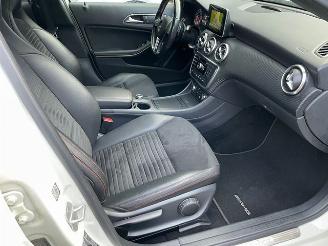 Mercedes A-klasse 180 CDI AMG LINE NAVI AUT PDC picture 9