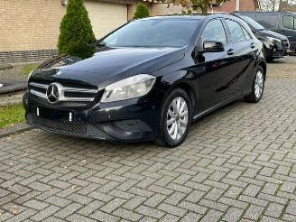 Auto incidentate Mercedes A-klasse 180 d BlueEFFICIENCY NAVI PDC 2017/5