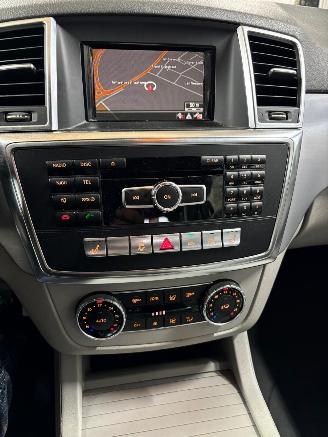 Mercedes M-klasse ML 250 d BlueTEC 4MATIC PANO NAVI LEDER picture 10