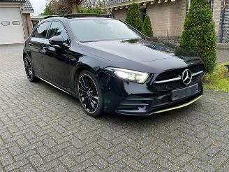 skadebil auto Mercedes A-klasse 180 d AMG LINE EDITION PANO NAVI NIGHT 2019/6
