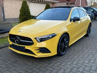 Schadeauto Mercedes A-klasse 180 AMG LINE PANORAMADAK NAVI CAMERA LED 2022/9