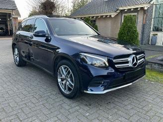 Schadeauto Mercedes GLC 220 d 4MATIC AMG-LINE PANO NAVI CAMERA 2018/8