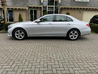 Mercedes E-klasse 200 AVANTGARDE NAVI CAMERA LED picture 2