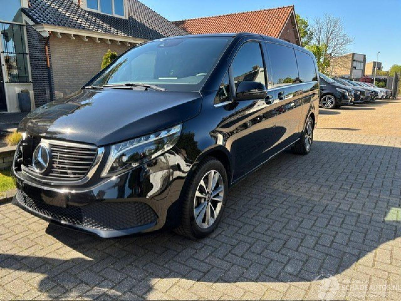 Mercedes  EQV 300 EXTRA LANG 8 SITZE NAVI CAMERA