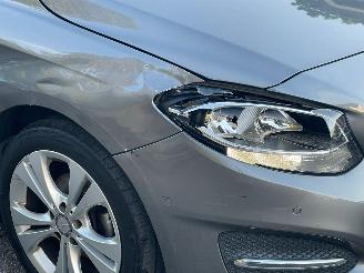 Mercedes B-klasse 180 d NAVI KLIMA PDC picture 11