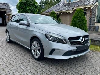 Schadeauto Mercedes A-klasse 180 d SPORT NAVI LED PDC 2016/5