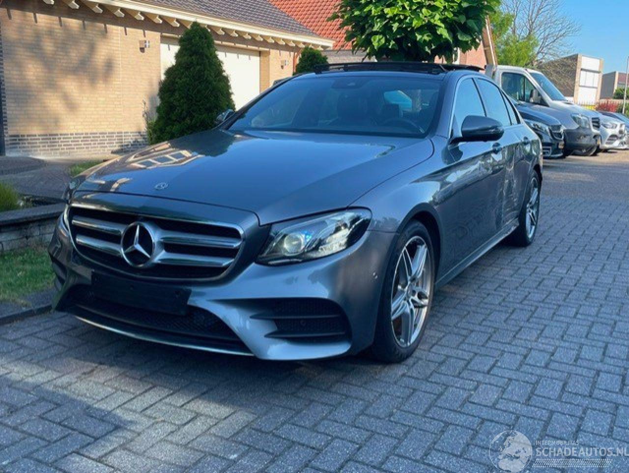 Mercedes E-klasse 200 d AMG LINE PANORAMADAK CAMERA NAVI LED