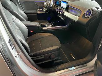 Mercedes EQB 300 4MATIC AMG LINE PANO LED NAVI CAMERA picture 12