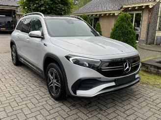 Schadeauto Mercedes EQB 300 4MATIC PANO LED NAVI CAMERA 2022/9