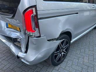 Mercedes  300 d Avantgarde AMG LINE 7 ZITS LED picture 16
