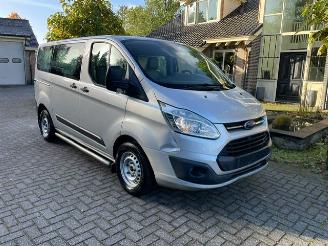 skadebil auto Ford Tourneo Custom 2.0 TDCI EURO 6 9 SITZE 2017/6