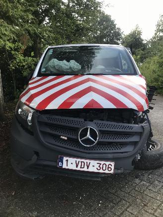 dañado camiones Mercedes Vito VITO 119 CDI 2018/7