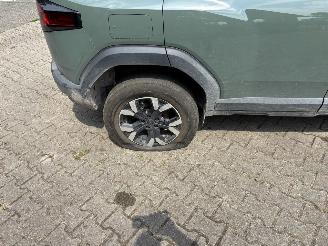 Dacia Duster HYBRIDE AUTOMAAT NAVi CLIMA CAMERA LED B.J 12-2024 NEW MODEL picture 17