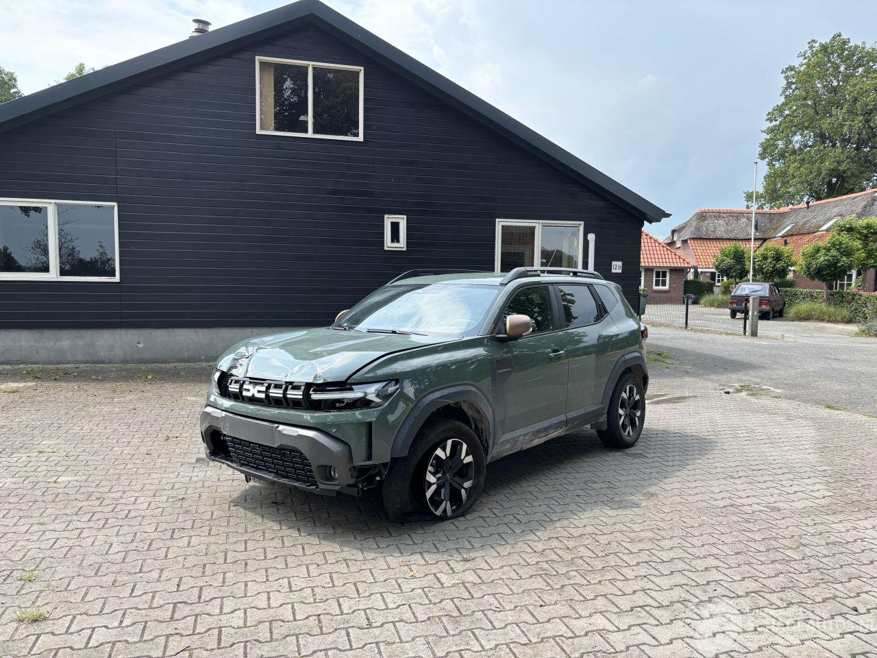 Dacia Duster HYBRIDE AUTOMAAT NAVi CLIMA CAMERA LED B.J 12-2024 NEW MODEL