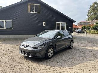skadebil auto Volkswagen Golf 8 HYBRIDE AUTOMAAT NAVI CLIMA CAMERA LED VIRT DASH B.J 2023 2022/5