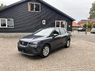 krockskadad bil auto Seat Arona TSI 110 PK STYLE NAVI CLIMA CAMERA LED VIRTUEEL PARK ASS B.J 2024 2024/3