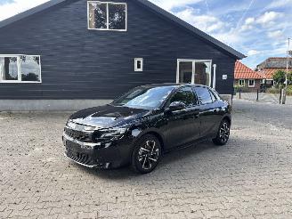 krockskadad bil auto Opel Corsa GS SPORT 102 PK NAVI CLIMA CAMERA VIRT DASH LED CRUISE PDC B.J 2024 2024/4