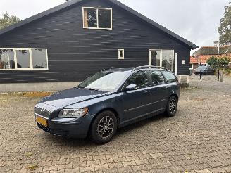 Avarii autoturisme Volvo V-50 V 50 1.8 EDITION 125 PK AIRCO CRUISE TREKHAAK B.J 2005 2005/9