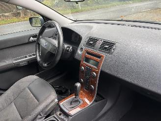 Volvo V-50 V 50 1.8 EDITION 125 PK AIRCO CRUISE TREKHAAK B.J 2005 picture 9