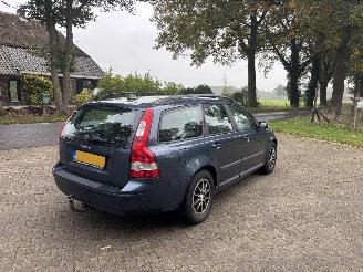 Volvo V-50 V 50 1.8 EDITION 125 PK AIRCO CRUISE TREKHAAK B.J 2005 picture 2