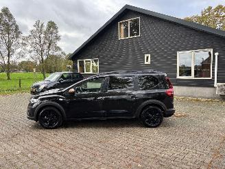 Dacia Jogger HYBRIDE AUTOMAAT NAVI CLIMA PDC LED 7 PERSOONS B.J 2025 picture 5