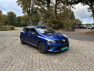 skadebil auto Renault Clio TECHNO SPORT NAVi CLIMA CAMERA LED VIRT DASH B.J 05-2025 2025/5