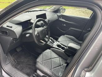 Citroën DS3 CROSSBACK AUTOMAAT 130 PK NAVI CAMERA LED LEER B.J 06-2023 picture 9