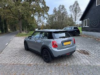 Mini One EDITION CLIMA ABS PDC STOELVERWARMING B.J 11-2018 Schroefschade picture 4