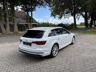 Audi A4 Avant HYBRIDE 2.0 S-LINE AUTOMAAT SPORT NAVI CLIMA LED PDC B.J 06-2019 picture 2
