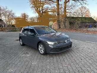 skadebil auto Volkswagen Golf 8 TSI 110 PK CLIMA CAMERA CRUISE LED B.J 2023 2023/4
