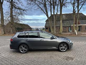 Volkswagen Golf VARIANT TSI 115 PK NAVI CLIMA CAMERA CRUISE B.J 2020 SCHROEFSCHADE picture 5