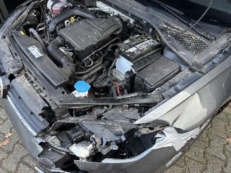 Volkswagen Golf TSI NAVI CLIMA CAMERA B.J 2020 picture 18