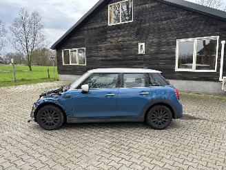 Mini Cooper AUTOMAAT 1.5 SPORT NAVI LEER CLIMA CAMERA B.J 07-2021 FULL OPTIONS picture 7