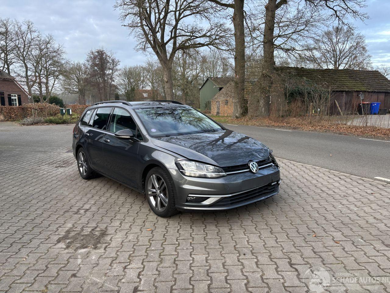 Volkswagen Golf VARIANT TSI 110 PK NAVI CLIMA CAMERA PDC B.J 2020