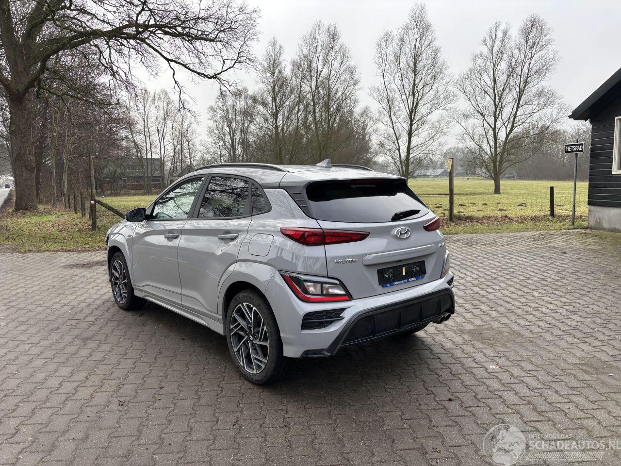 Hyundai Kona N-LINE 125 PK SPORT T-GDI CLIMA CAMERA APP LED B.J 04-2023 LICHTE SCHADE