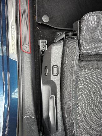 Skoda Octavia AUTOMAAT HYBRIDE NAVI CLIMA VIRT DASH CAMERA TREKHAAK LED B.J 12-2024 picture 25