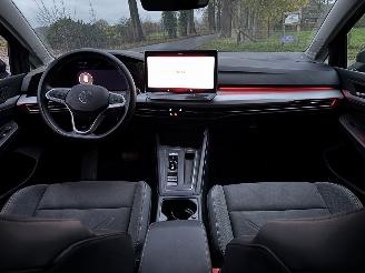 Volkswagen Golf 8.5 ETSI 1.5 HYBRIDE AUTOMAAT NAVI CLIMA CAMERA LED VIRT DASH TREKHAAK B.J 12-2024 picture 12