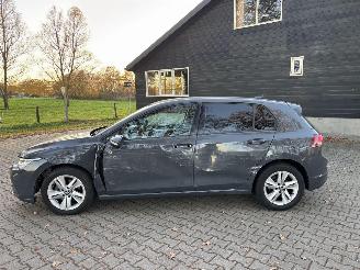 Volkswagen Golf 8 TSI 110 PK EDITION NAVI CLIMA CAMERA LED PDC B.J 2023 PLAATSCHADE picture 8