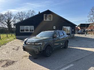 Schadeauto Dacia Duster AUTOMAAT 1.6 HYBRIDE NAVI CLIMA CAMERA PDC LED B.J 12-2024 2024/12