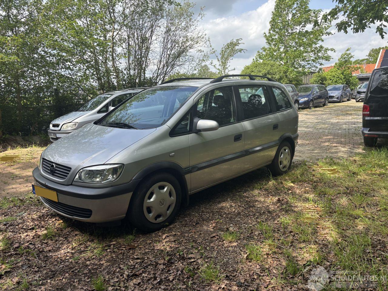 Opel Zafira 2.0 DIESEL COMFORT 7 PERSOONS B.J 2000