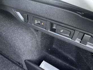 Skoda Octavia TSI AUTOMAAT HYBRIDE NAVI CLIMA VIRT DASH CAMERA TREKHAAK LED B.J 12-2024 picture 25