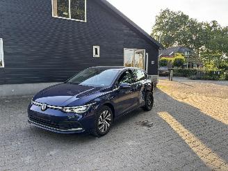 Damaged car Volkswagen Golf GTE PLUG IN HYBRIDE AUTOMAAT STYLE NAVI CLIMA CAMERA LED B.J 2023 2023/10