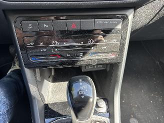 Volkswagen T-Cross TSI 110 PK AUTOMAAT NAVI CLIMA CAMERA VIRT DASH B.J 09-2023 picture 13