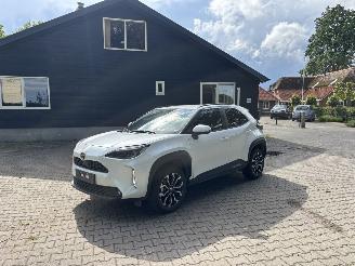 Unfallwagen Toyota Yaris Cross HYBRIDE 1.5 EDITION AUTOMAAT NAVI CLIMA CAMERA B.J 06-2024 2024/6