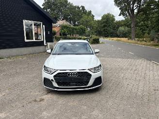 Audi A1 25 TFSI 95 PK VIRT DASH AIRCO PDC B.J 2023 lichte schroefschade picture 11