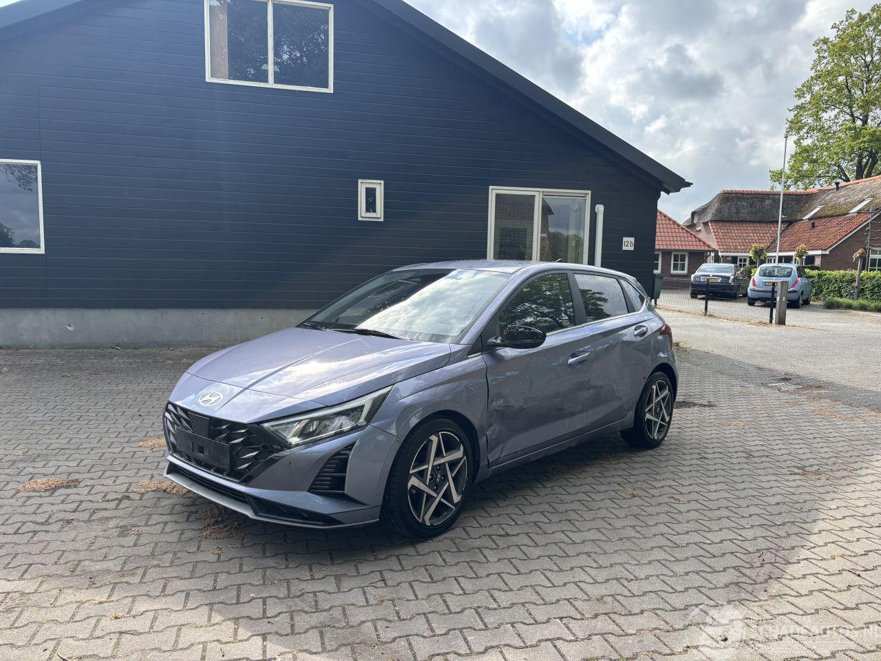 Hyundai I-20 AUTOMAAT 100 PK  PREMIUM SPORT BOSE NAVI CLIMA CAMERA LED B.J 12-2024
